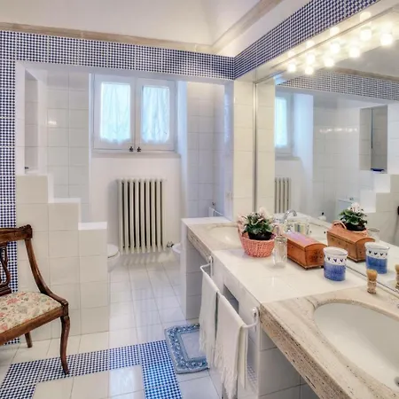 Massa House 3* ليتشي