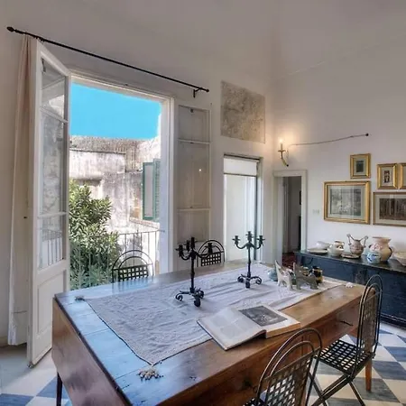 Massa House Lecce