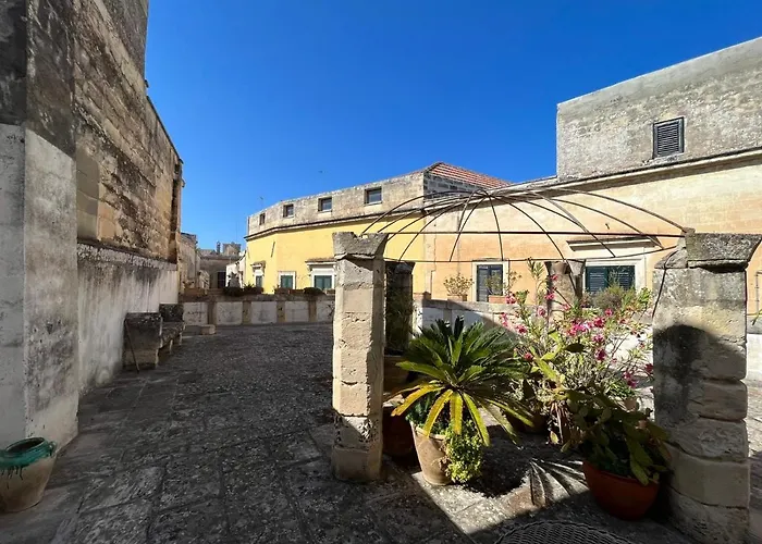 Couette-café Massa House Lecce