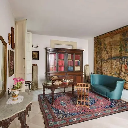 Bed & Breakfast Massa House