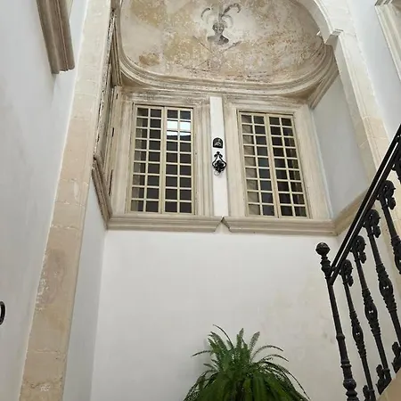 Massa House Bed & Breakfast Lecce